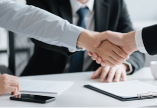 國(guó)家電投集團(tuán)中央研究院院長(zhǎng)李連榮：電力行業(yè)科研必須面向未來(lái)